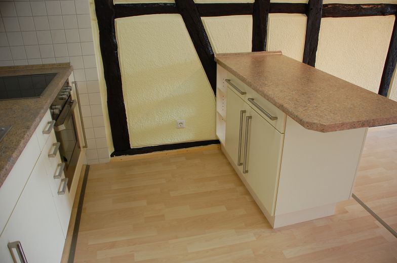 WOB-Sülfeld: 1 Zimmer Appartment mit 43 m2 – Küche-Tresen