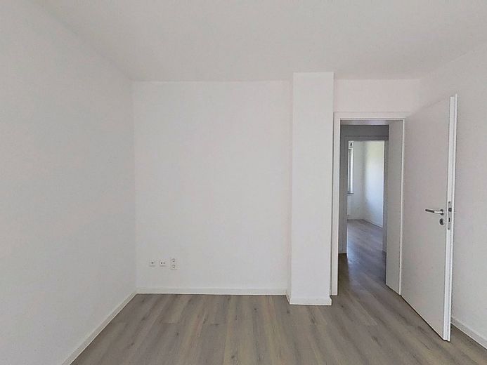 Sanierte 5-Zi-Whg. mit BALKON - perfekt für eine Familie – Ansicht II: Schlafzimmer II