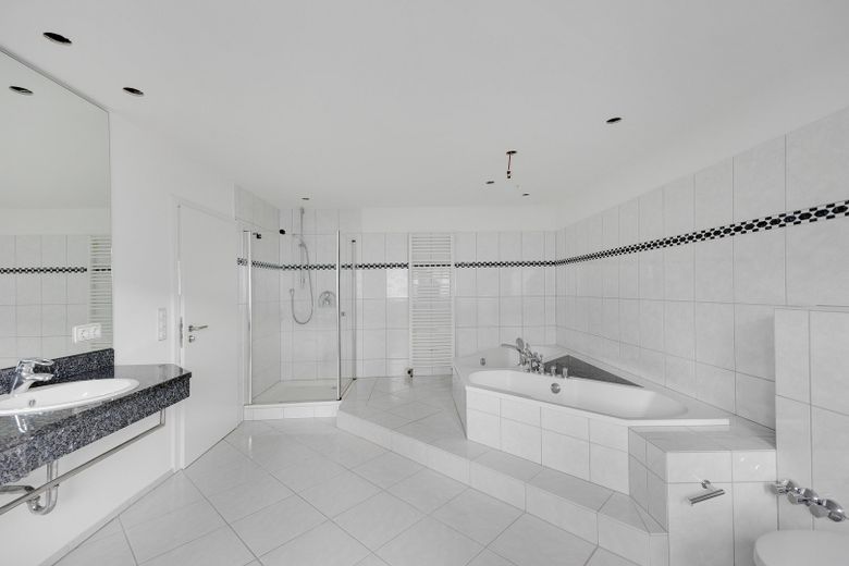 Badezimmer 1. Obergeschoss