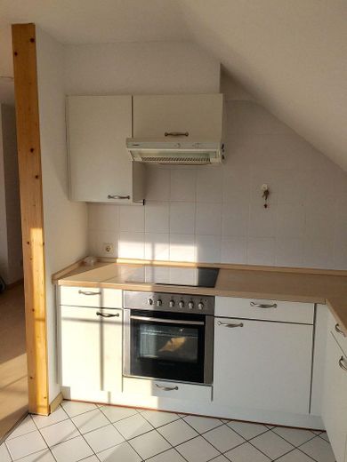 Casa unifamiliar con vivienda independiente - Inversión de capital - VENTA PRIVADA – DG Küche
