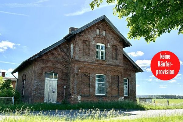 HORN IMMOBILIEN ++ Chausseehaus in Alleinlage bei Friedland