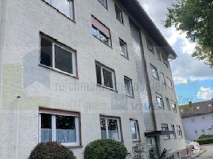 Provisionsfrei! 3 Zimmer-Wohnung mit Sondernutzungsrecht an einem PKW-Abstellplatz im Freien in 79206 Breisach am Rhein – Foto 1