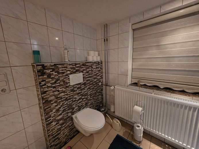 Attraktives Angebot: 4-Zimmer-Haus mit Terrasse - Neumarkt-St. Veit – Bad EG