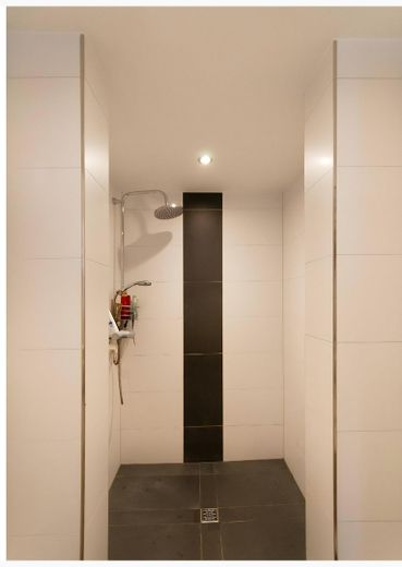 Rendimento eccezionale con un immobile insolito! – Duschbad EG