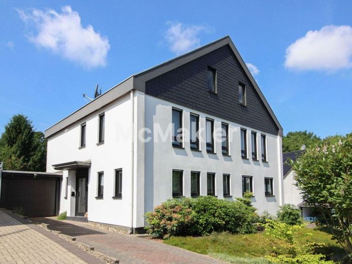 Großzügiges Familiendomizil mit Traumgarten, Ausbaureserve und bester Anbindung an Düsseldorf – Foto 1