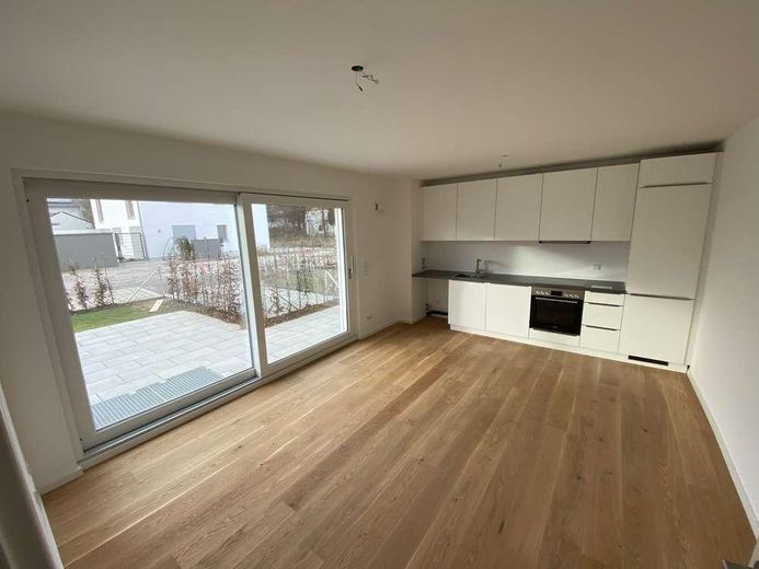 Schöne 2-Zimmer-Gartenwohnung in Bestlage in Höhenkirchen-Siegertsbrunn – Küche 