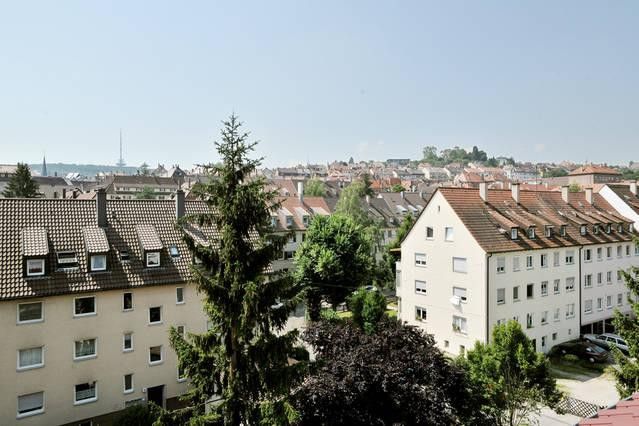 HELLE 3 Zimmer Wohnung - Erstbezug nach Renovierung – Ausblick Wohnzimmer