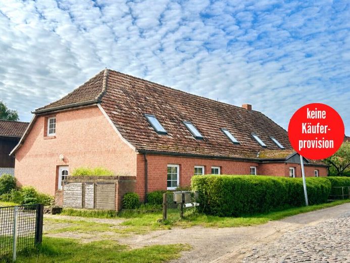 HORN IMMOBILIEN ++ großzügiges Objekt mit verschiedenen Nutzungsmöglichkeiten, Sadelkow bei Friedland – Foto 1