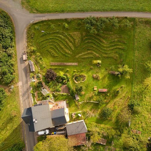 Haus mit Grundstück