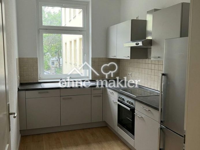 2-Zimmer-Wohnung mit Einbauküche in Berlin-Lichtenberg – Fotoğraf 1
