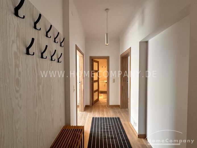 Modernes WG-Zimmer in Alt-Saarbrücken – 87bbed796a6c33fe5bf21194a68e796a9049e29a.jpg