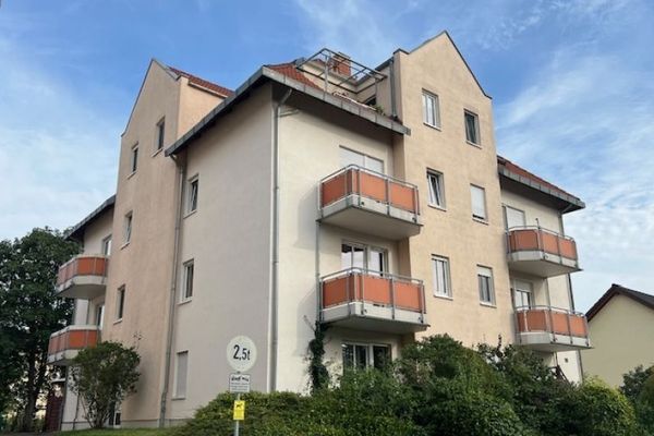 Kapitalanlage - 3-Zimmer Wohnung - vermietet - Balkon, Stellplatz TG