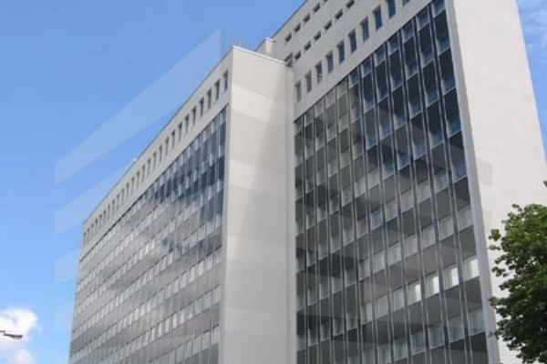 KLE!N - Provisionsfrei - Aydınlık ve dostane çalışma atmosferi