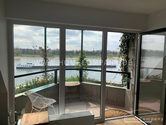 Möblierte Maisonette-Wohnung mit atemberaubendem Rheinblick in Köln-Stammheim! – 58d71ccb8cc86036c7ac6bbba250e7d83bdbadb4.jpg