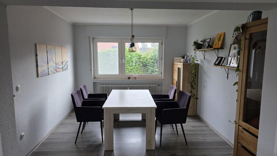 4-Zimmer-Wohnung mit Garage u. Keller, Unabhängig mit Wärmepumpe u. PV Strom – Foto 4