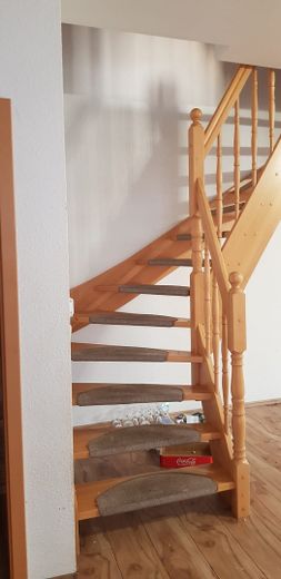 Reihenhaus – Treppe zum OG