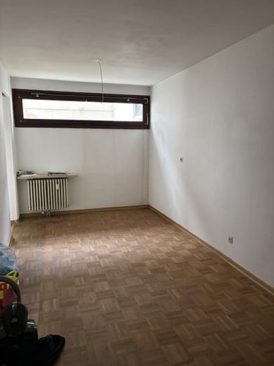 Geräumige 3 1/2 Zimmer Wohnung zu  verkaufen – Essecke