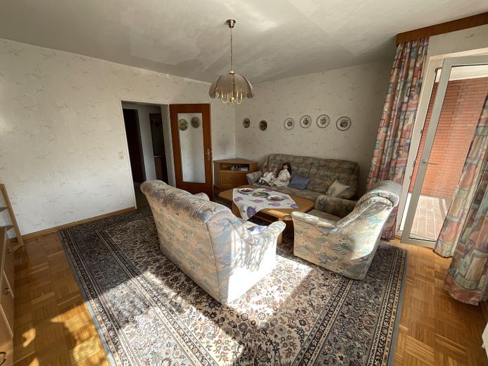 Helle 2-Zimmer-Eigentumswohnung mit Loggia und Garage in ruhiger Lage von Nortorf – Wohnzimmer