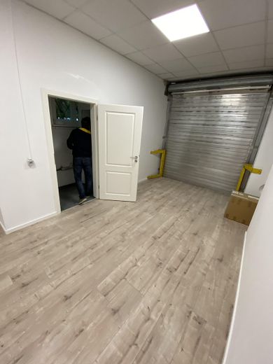 Büro-/Einzelhandelsfläche im Herzen von Neustadt/Aisch mit 3 Parkplätzen – ab 1.10.2026 verfügbar – Foto 5