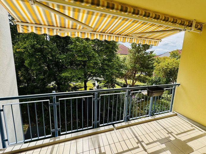 Familiengerecht – gut geschnittene 3-Zimmerwohnung in  München Schwabing-Freimann – Blick ins Grüne
