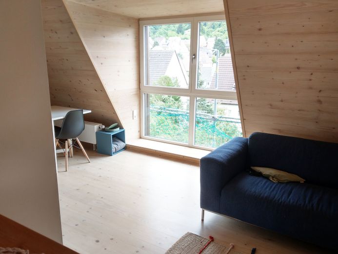 Exklusive, ruhige Wohnung in guter Lage – Wohnbereich