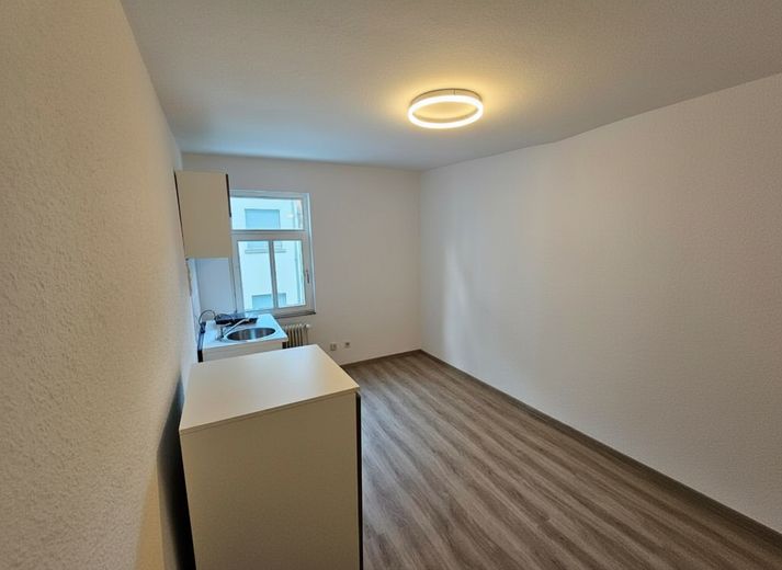 Friedberg'in kalbinde şirin 1 odalı daire – Foto 3