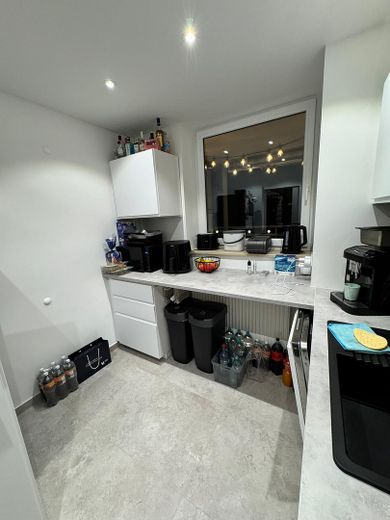 2 pokoje, 65 m², po kapitalnym remoncie, zabudowa kuchenna, miejsce parkingowe – Zdjęcie 8
