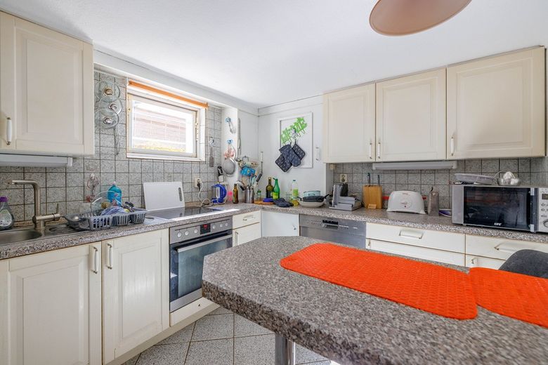 Zum Verkauf steht ein charmantes Einfamilienhaus in 21033 Hamburg mit ca. 101 m² Wohnfläche auf einem großzügigen Grundstück von ca. 757 m². – Foto 12