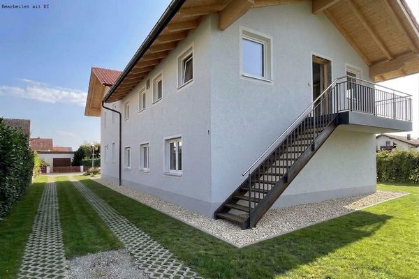 Прекрасная квартира площадью 144 м² на верхнем этаже с собственным участком сада