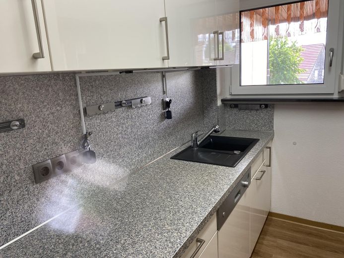 Vrijstaande woning met balkon en garage – Foto 24