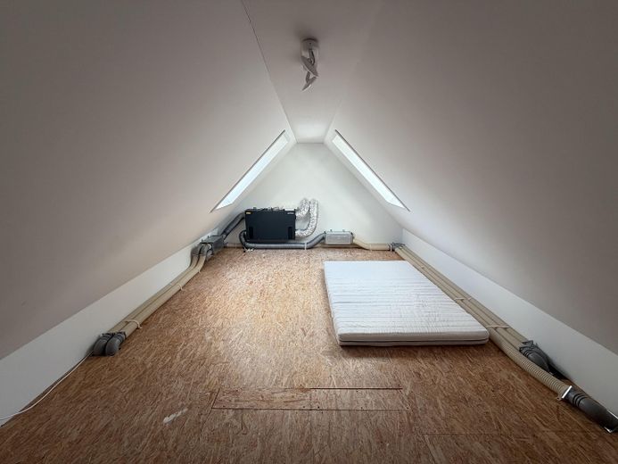 Neuwertiges bezugsfertiges Haus – Foto 38