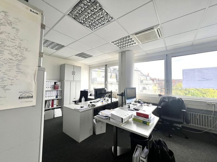 Büro 5