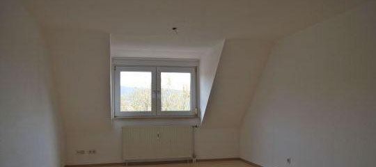Helle Eigentumswohnung mit zusätzlichem Raumangebot – Wohnküche