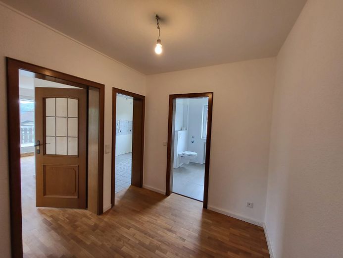 Helle 2-Zimmer Wohnung in guter Lage – Diele