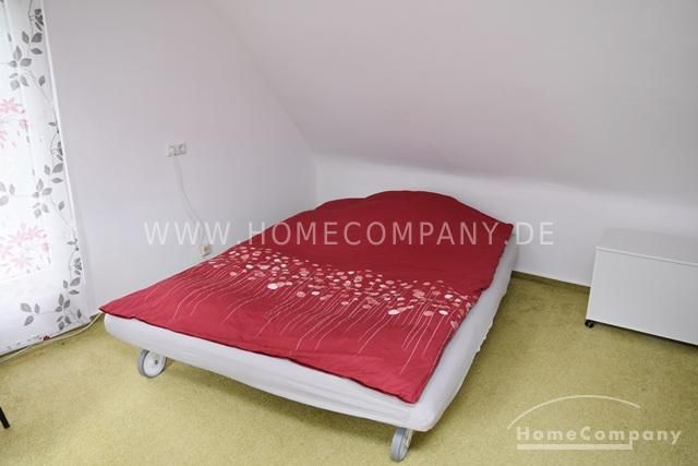 Garbsen, Modern möblierte Dachgeschosswohnung in Gartenhaus, nur 13 min bis Conti und VWN – 0a9df9e4c617fc11ac78df64bf9c918c474715f1.jpg