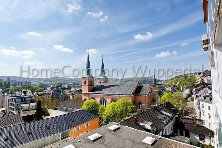 Luxuriöses Apartment in zentraler Lage mit Balkon, DSL-Wifi und Reinigungsservice – 616ca9fef1ac23c77a676f687a085acf860538e9.jpg