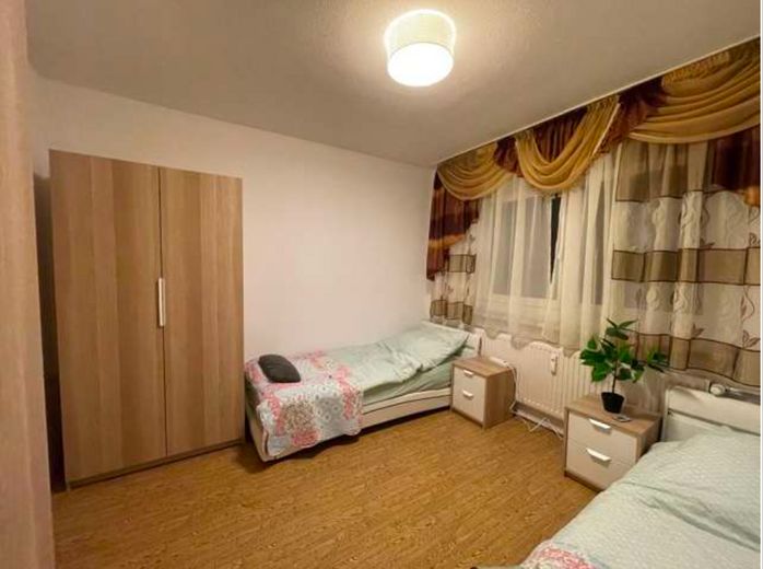 z.B. Schlafzimmer ohne Möbel