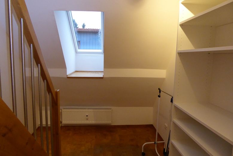 55m² Maisonette Wohnung - U-Bahn nah und im Grünen – Flur