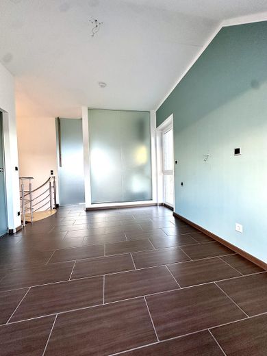 Schlafzimmer 3.OG leer