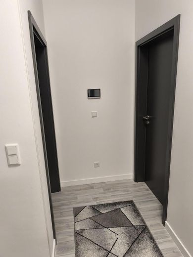 Edificio residencial y comercial con nave, oficinas, vivienda, jardín 507qm – Foto 11