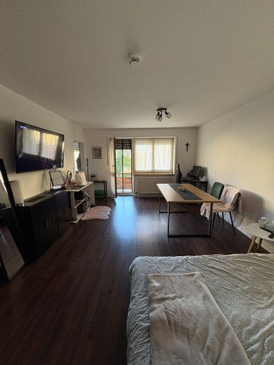 Bilocale con balcone, cucina componibile e posto auto in autorimessa a Passau – Foto 1