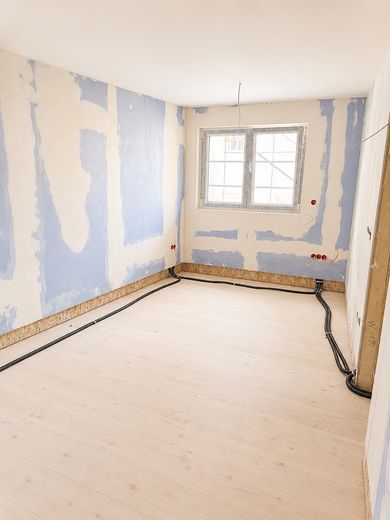 KfW-40 Zweifamilienhaus im Zentrum | Selbst wohnen & vermieten | Erstbezug – Maisonette Schlafzimmer 1
