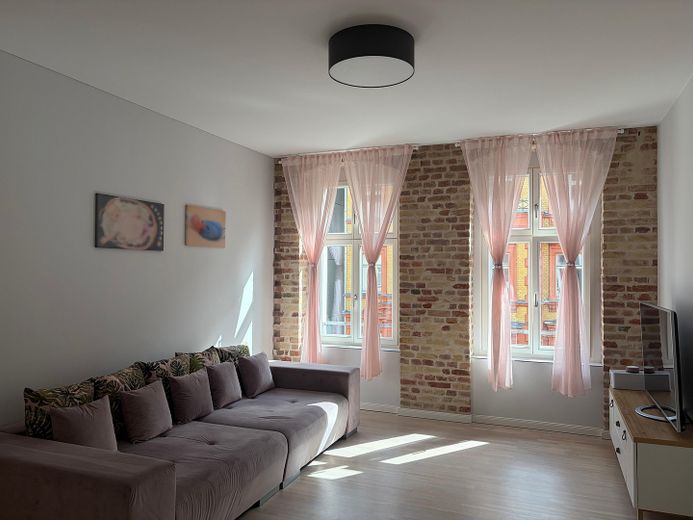 Amplio piso de 5 habitaciones – ideal para familias o parejas que buscan espacio – Wohnzimmer
