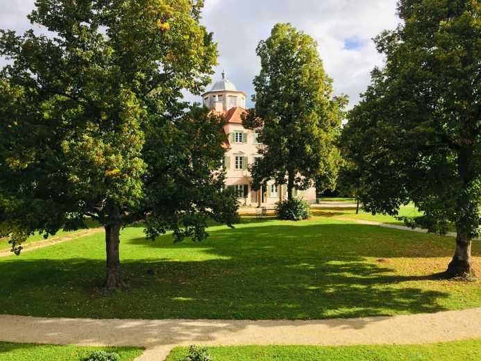 Zugang zum Schlosspark