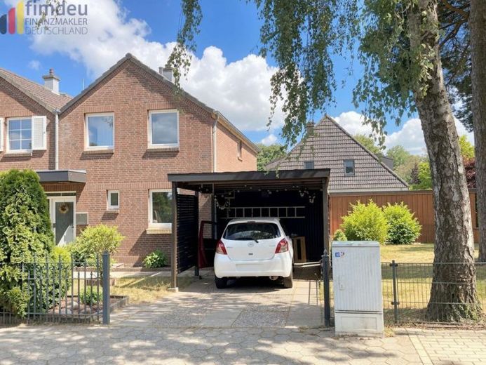 Vivere in modo compatto, vivere con ampiezza – con cantina a Glinde: casa invece di appartamento – Foto 1