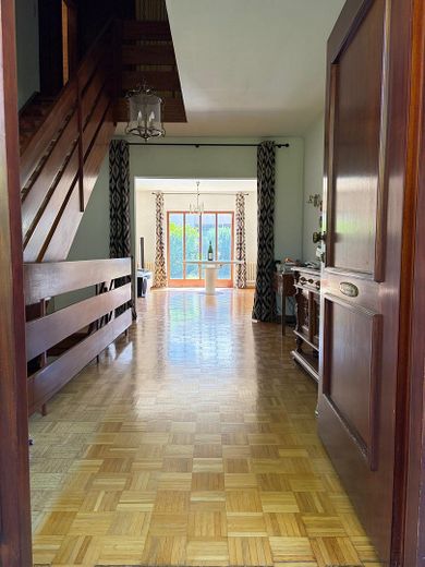 Freistehendes, zeitloses Traumhaus – Foto 5