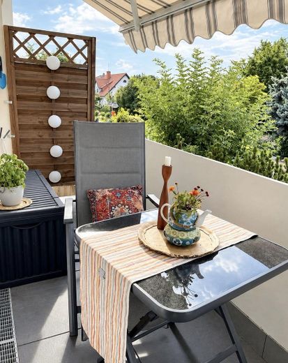 Mieszkanie jak we własnym domu! Bungalow z basenem, sauną i garażem – bez prowizji – Balkon