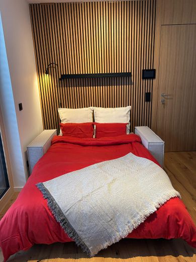 2-Zimmer-WHG komplett ausgestattet, 2-room APP comfortably furnished, Munich Westpark, Metro U6 – sofa bed undold