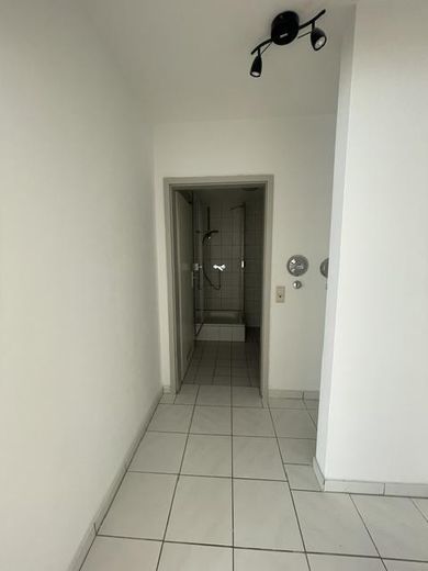 Bad Breisig – atrakcyjne mieszkanie 2-pokojowe, 2. piętro, spokojna lokalizacja i przepiękny widok – Durchgang zum Bad