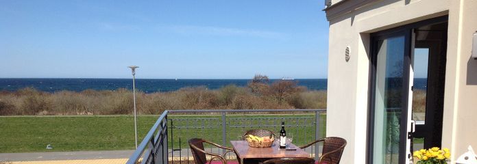 Baltic Sea luxury holiday apartment in Villa Bernstein directly by the sea, 1st line, 1AAA, modern investment property – Große , sonnige Terrasse